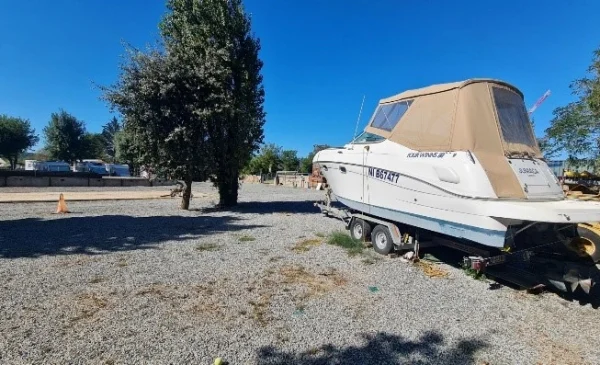 Zone de gardiennage pour bateaux et jet-skis à Fréjus, Var